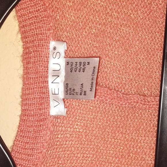 Venus Oversized Cardigan - Picture 2 of 2